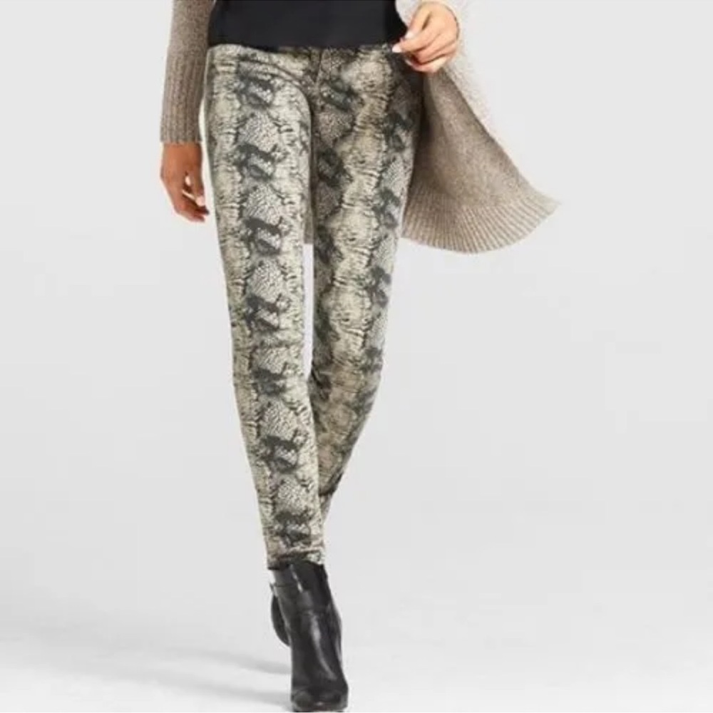 CAbi #958 Diamondback Snake Reptile Print Super Skinny Jeans